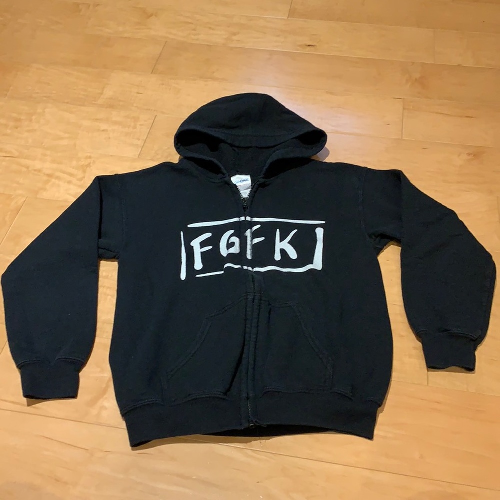 🔥4for$20🔥 Boy’s Gildan Karate Full zip Hoodie - size M